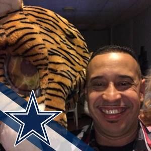 Meet your Posher, Carmelo